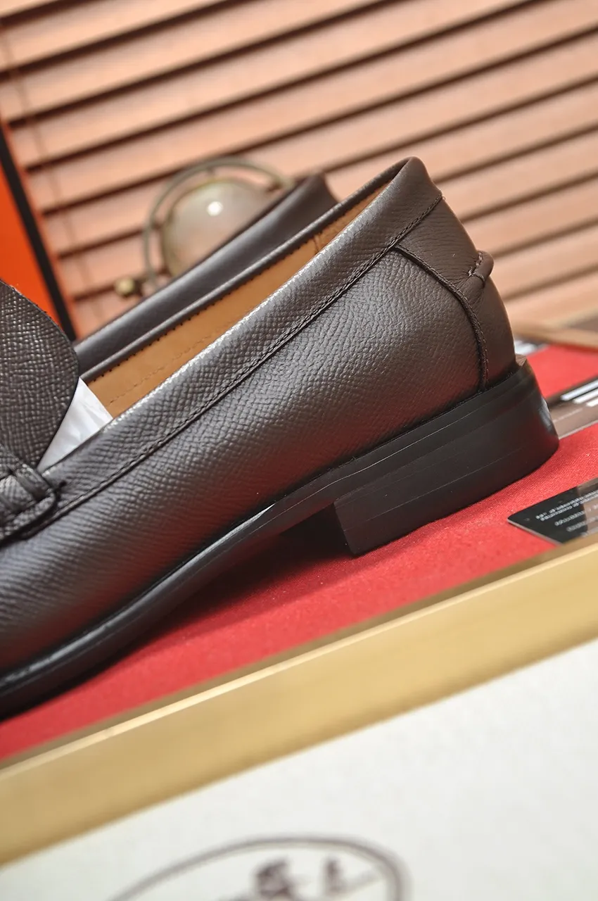 Men's shoes💰540💶[HERMES] (cowhide lining)🍀Italian top luxury🍀He does not pursue novel styles and gorgeous colors, but attracts the favor of successful men with his flawless, elegant and classic style. Formal leather shoes This very comfortable, simple and stable style allows you to easily match any style! The pattern is absolutely 1:1 refined from the original case, and we strive for excellence in materials, imported cowhide + cowhide lining💪💪💪extraordinary texture👍! .Code number: 38-45 (45 customized)